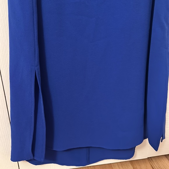 Astr blue sleeveless top with slits size xsmall - Picture 3 of 6